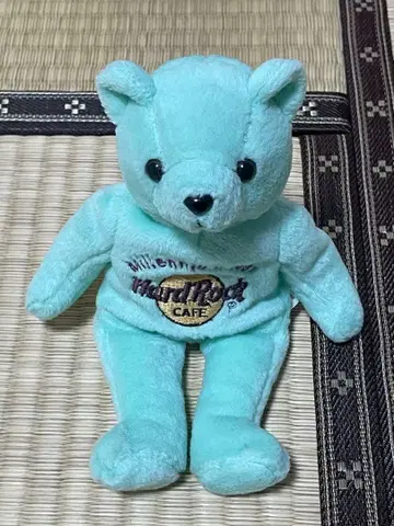 [ 2001년생 ] 하드 록 카페 베어