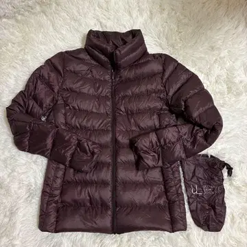 UNIQLO 여성용 울트라 라이트 다운 자켓 M 사이즈 수납 봉투 포함