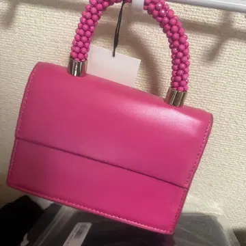 ZARA 핑크 비즈 핸들 핸드백