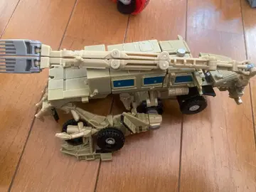 트랜스포머 스튜디오 시리즈 ss-24 본크러셔 피규어