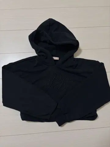 퍼프로고 맨투맨 풀오버