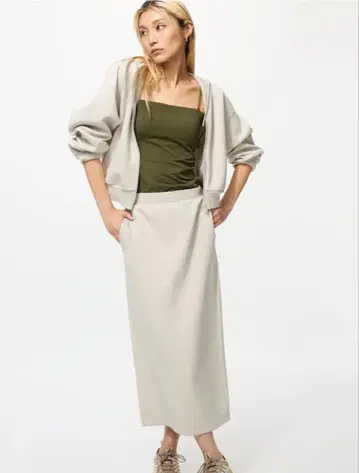 UNIQLO 드라이 맨투맨 내로우 롱 스커트 M 사이즈 2종 세트