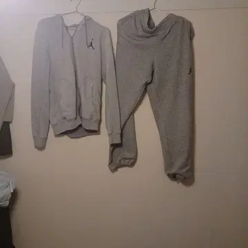 [한정판 가격 인하] 그레이 조던 후드티와 팬츠 세트