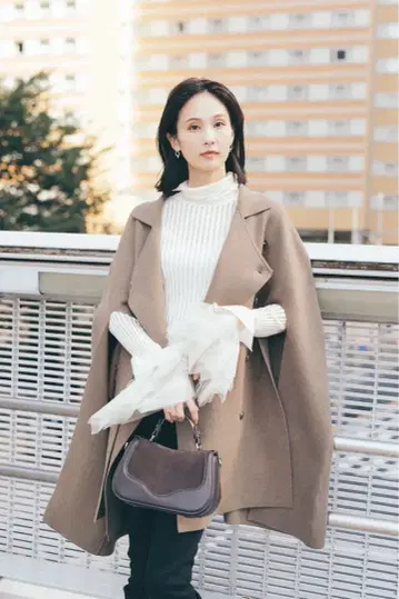 아틀리에 N's 케이프 니트 코트