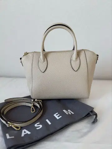 [ 새상품 ] LASIEM 라시엠 천연 가죽 2way 숄더백 아이보리