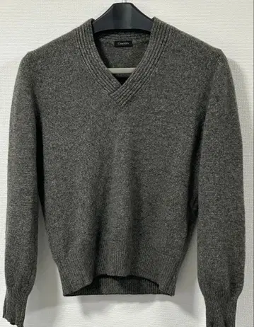 크루치아니 그레이 캐시미어 100% V넥 스웨터 46