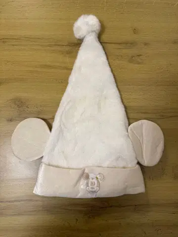 TDR 미키 산타 팬 캡 올 화이트