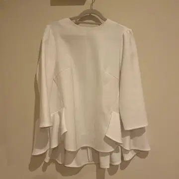 보더스 앳 발코니 블라우스