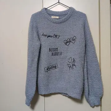 메시지 자수 라이트 블루 니트 M