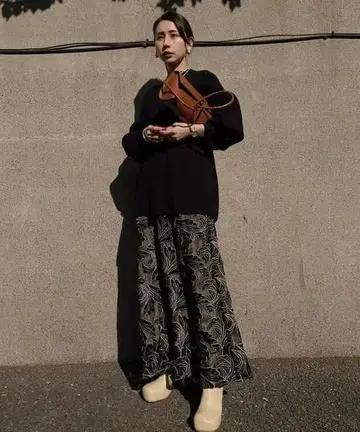 새상품급 AMERI EVELYN LACE SKIRT