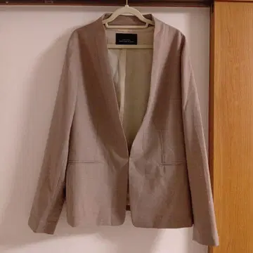 그린 라벨 릴랙싱 노카라 자켓 베이지