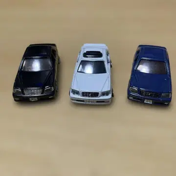 17 크라운 미니카