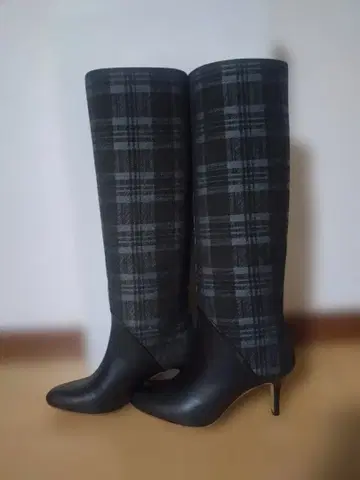 체크 무늬 롱 부츠 하이힐