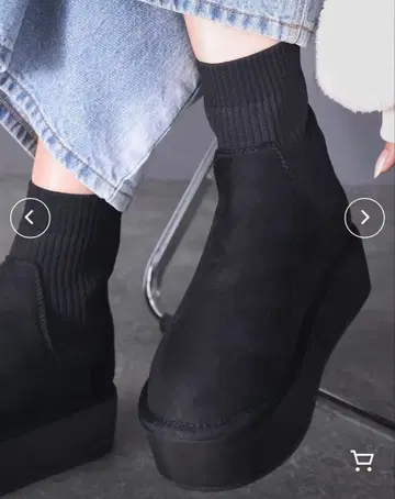 JaVa 콜라보 블랙 통굽 삭스 어그 부츠