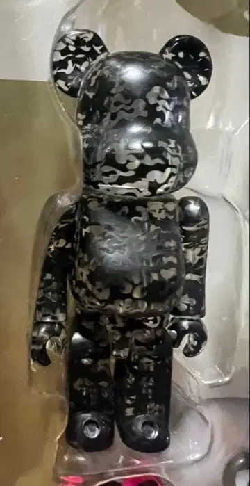 시리즈 10 아티스트 베어브릭 메디콤토이 WEST ONE