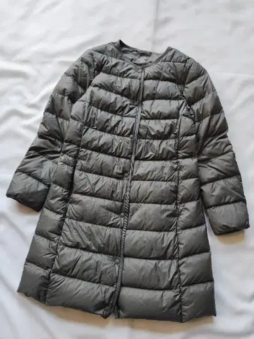 유니클로 울트라 라이트 다운 컴팩트 코트 올리브