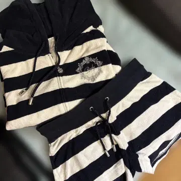 Rady 스트라이프 후드 부착 셋업