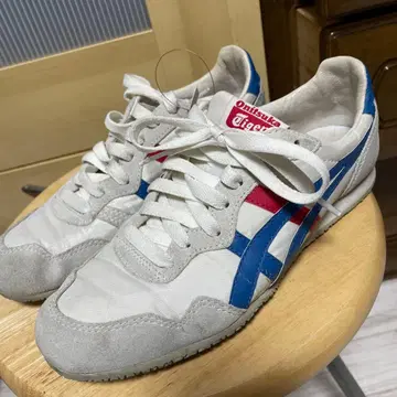 오니츠카타이거 트리코 새상품급