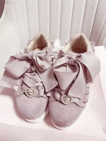 LIZLISA 비쥬 벨트 통굽 스니커즈 핑크