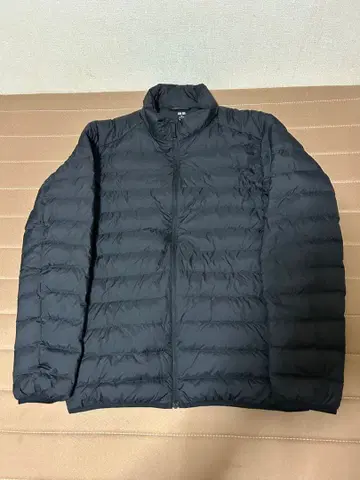 유니클로 울트라 라이트 다운 남성용 XL 블랙