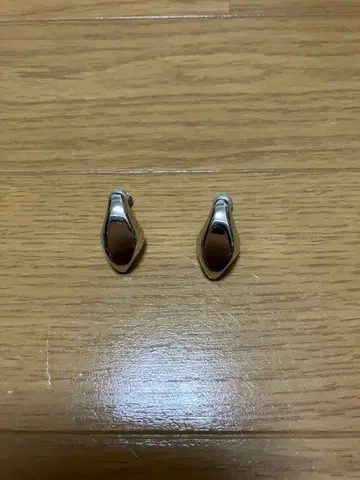 다이아 쉐이프 귀찌 유나이티드 애로우즈