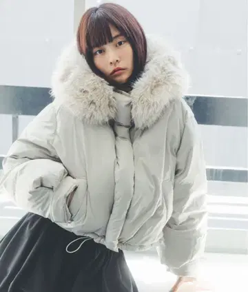 후드 퍼 숏 다운 snidel