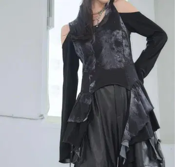 (완판템) Goshow x HARE 카타아키 레이어드 티셔츠