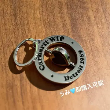 Carhartt WIP 키링 하트 로고