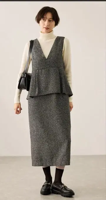 로페피크닉 레이어드 스타일 페플럼 오버롤 스커트 M