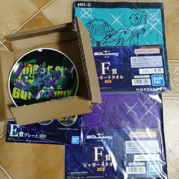 제일복권 기동전사 Gundam 지크 액스 vol.3 F상 E상 세트