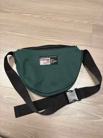 미사용 Hello sacai x fragment design 콜라보 백