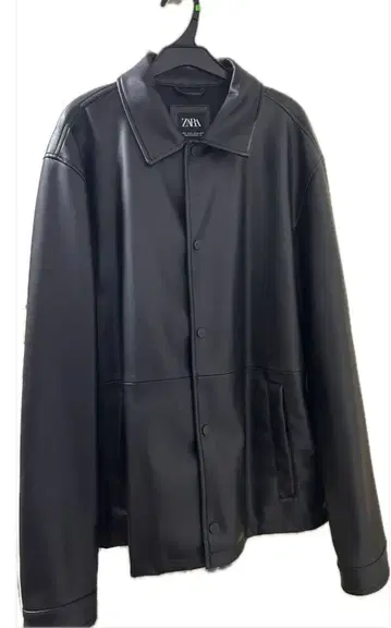 초특가 판매 중! ZARA 블랙 가죽 자켓