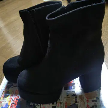 [ 여성 사이즈 ] 블랙 스웨이드풍 부츠