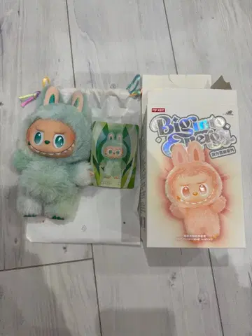 POP MART Big into Energy 라브브