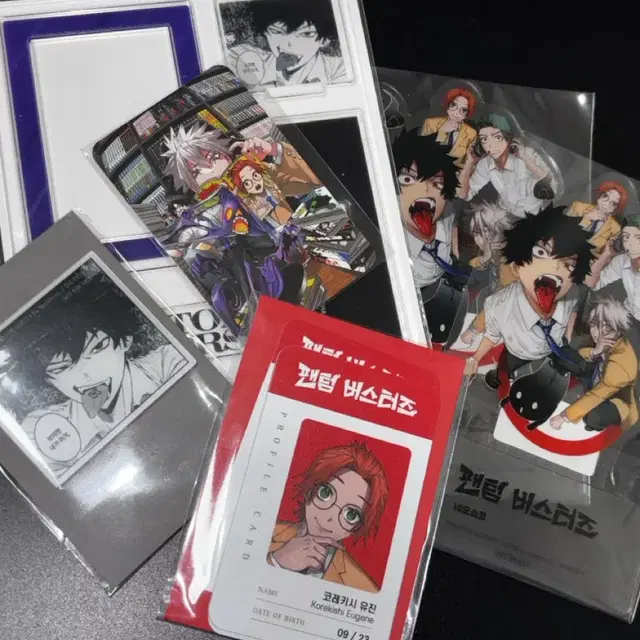 미개봉 팬텀버스터즈 1권 초판 특전 아크릴스탠드 마그넷 포토카드 캔뱃지