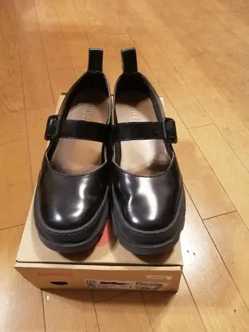 캠퍼 멜리 제인 40 신주쿠 이세탄 구매