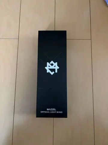 MAZZEL OFFICIAL LIGHT BAND 화이트