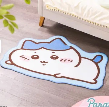 치이카와 (먼작귀) 러그 매트 ~누워있는~ 하치와레