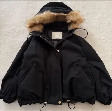 새상품급 MACKINTOSH SKYE PARKA 숏 다운 블랙 M