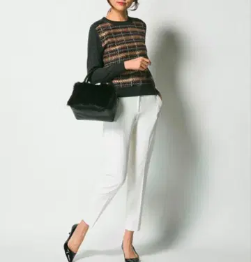 23구 TOURNIER 보더 트위드 콤비 니트