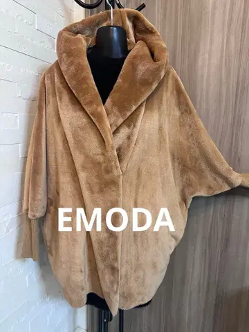 후드 부착 판초 [ EMODA ]