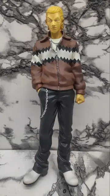 크로우즈&WORST 요네자키 타카유키 피규어