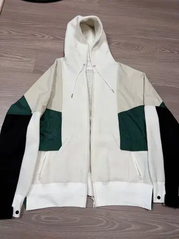 Sacai 21AW 스포트 믹스 스펀지 스웨트 후디