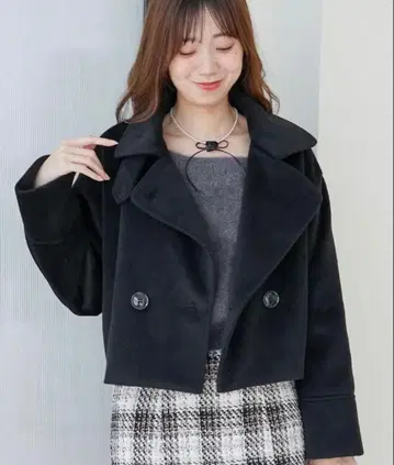 MAJESTIC LEGON 2way 어레인지 컬러 숏코트 블랙