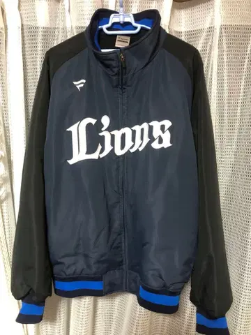 사이타마 세이부 라이온즈 바시티 자켓 L 사이즈 파나틱스