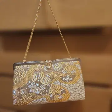 일본 의류용 백 골드 컬러 자수 클러치 스타일