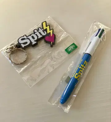 스피츠 투어 굿즈 키링과 볼펜 세트