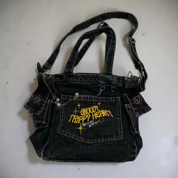 00s archive Y2K shoulder bag Gothic