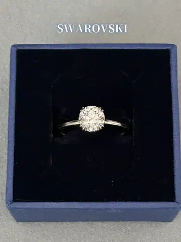 Swarovski Constella 라운드 컷 반지 58 / 17호