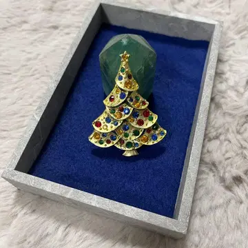 크리스마스 트리 브로치